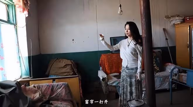 懶理汪峰寧靜牽手門，森林北回哈密曬老家照片秒回90年代超珍貴