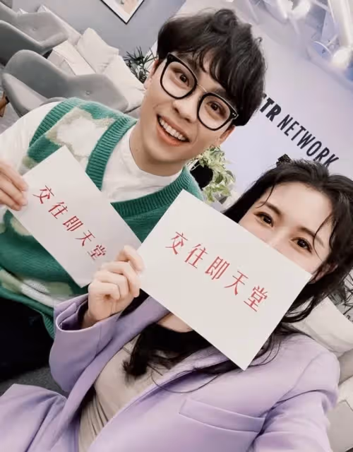 賀瓏Albee差6歲姊弟戀早有預兆！網問：放棄張立東有比較好嗎
