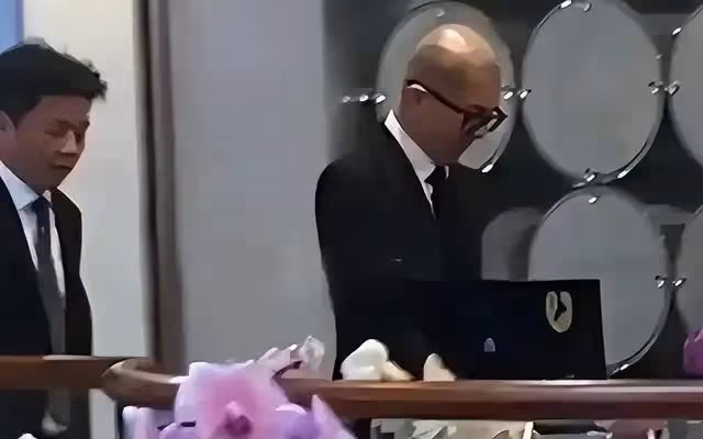 難得S媽黃春梅還記得倆孫兒,對汪小菲態度放軟,再次肯定具俊曄的愛