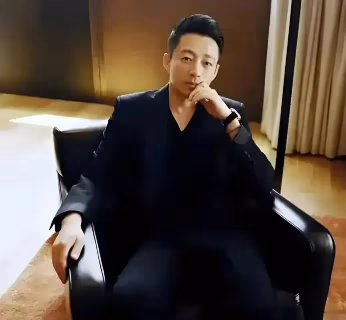 汪小菲有兩雙永遠也送不出去的皮鞋，那是汪小菲第一次直面死亡