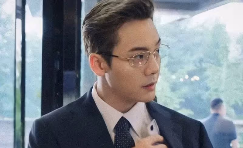 央視官宣！趙露思、陳偉霆領銜都市劇《許我耀眼》來襲，演員陣容強大，有爆款潛質！