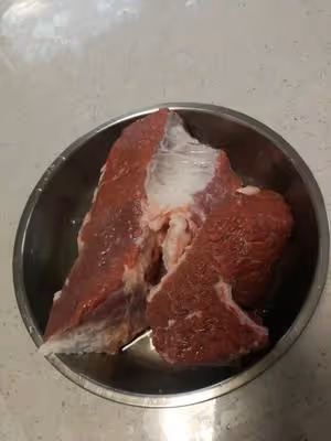 土豆燉牛肉，多吃肉禦寒