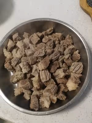 土豆燉牛肉，多吃肉禦寒