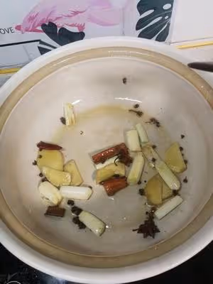 土豆燉牛肉，多吃肉禦寒
