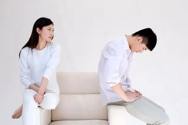 我從不在外偷情撒謊，你幹嘛和我離婚，女人：問問你閨蜜