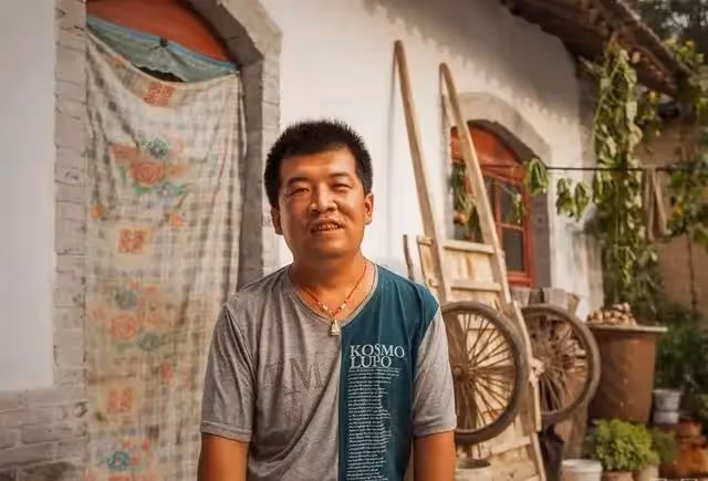 因彩禮怨哥哥，父母過世後我不再回娘家，10年後哥哥找我借5萬