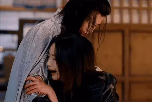 母親突然離世，小姨要嫁父親遭反對，如今每年春節拜年全家人笑了