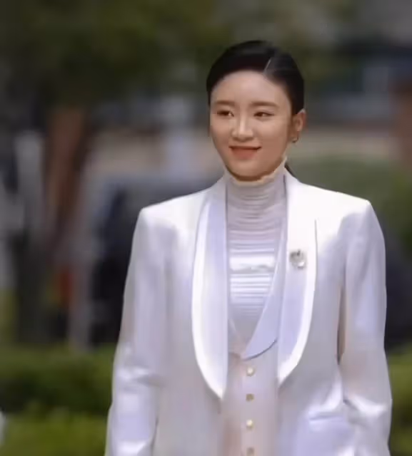 《淬火年代》3個女人喜歡柳鈞,原來這才是柳鈞選擇崔冰冰的真相