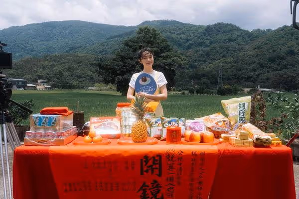 《影后》無緣前男友升格老公! 楊貴媚合體傅雷…罕見變身小女人