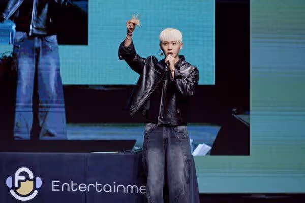 同梯弟弟搶著跟他外出 TEEN TOP創造「老么變大哥」:軍中薪水全部花光了
