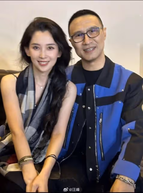 汪峰節目牽手女星掀情變疑雲! 首曬女友合照喊:我倆好著呢