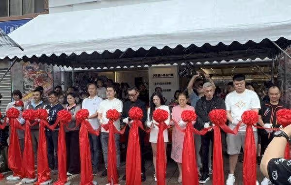 蹦板砸1.4億開旗艦店!裝潢就燒2000萬 認做生意「不只看錢」沒設停損點