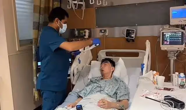 38歲南航空少靜江去世！八塊腹肌顏值超高，選擇在美國治療惹爭議