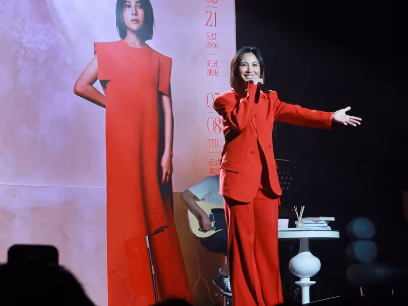 梁文音時隔7年澳門開唱止心癢　放送美胸性感破表