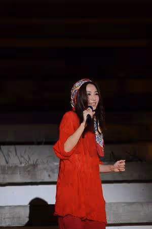 田馥甄開唱哽咽吐心聲! 下秒突沖觀眾席抓「詐騙仔」