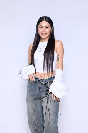阿布絲金曲入圍6大獎! 預告紅毯戰袍辣爆:屁股會出來