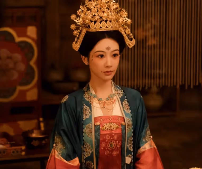 楊紫李現的《錦繡芳華》將定檔？將有兩部劇與這部劇對打，太激烈