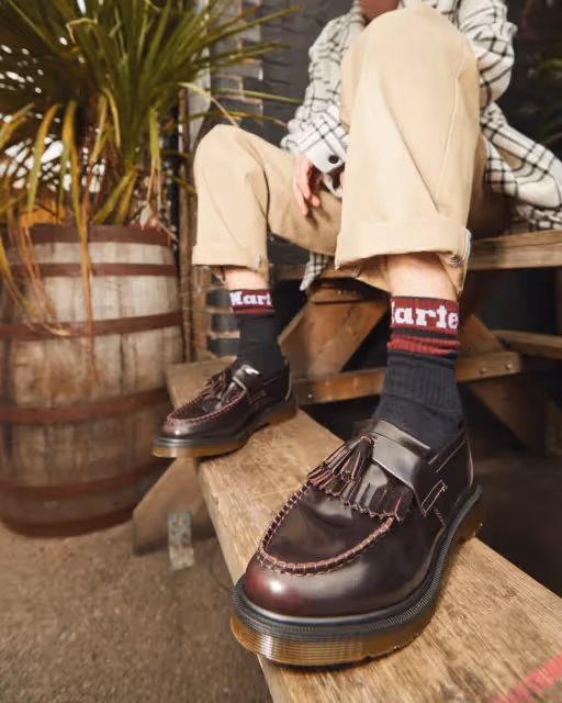 GD愛鞋強勢回歸　Dr. Martens Adrian樂福鞋「換皮」再登場