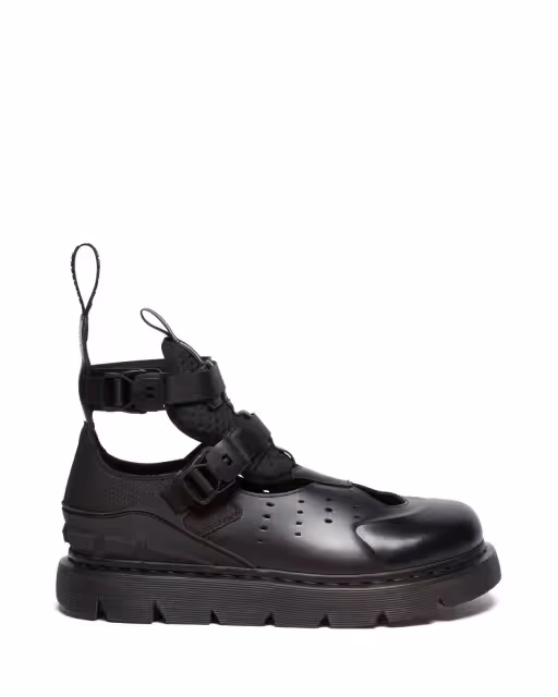 GD愛鞋強勢回歸　Dr. Martens Adrian樂福鞋「換皮」再登場