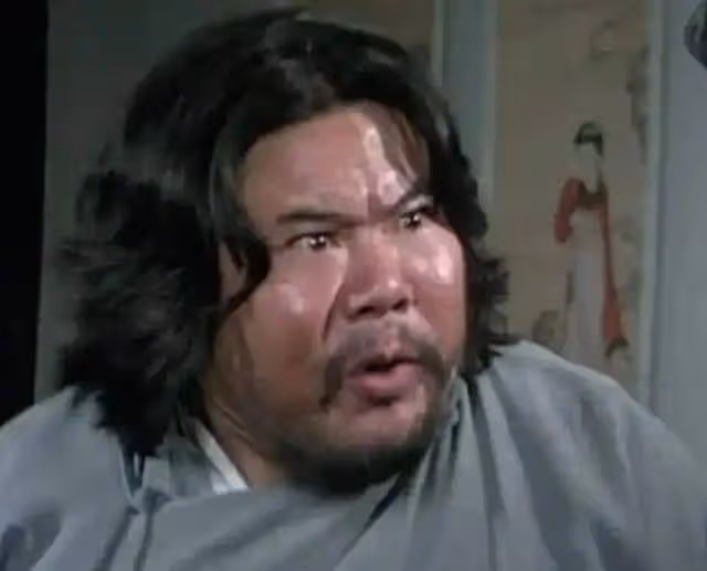 袁家班「猛將」大聚會！C位穿僧服地位最高，曝樊梅生定居在徐州