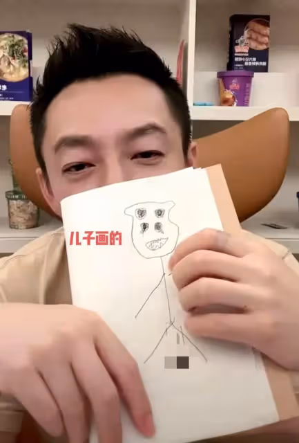很多人不明白汪小菲為什麼偏愛女兒,其實比起弟弟姐姐承受的更多