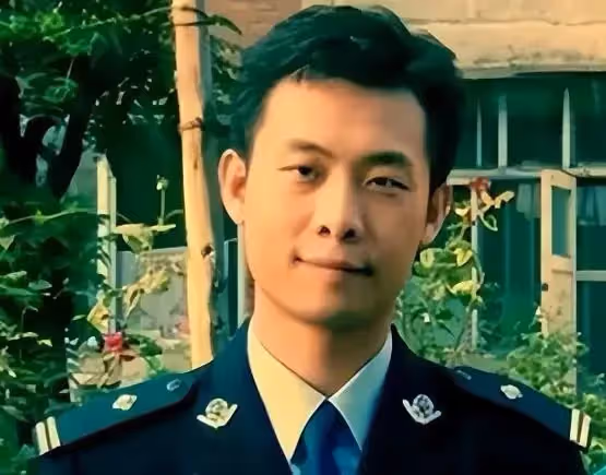 央八開播!36集反腐劇終於來了,視帝視後飆戲,我敢說:此劇必爆