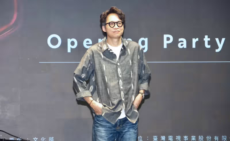 6位準新人為金曲音樂節齊聚！鄭雙雙挺孕肚、赤腳開演　向寶寶喊話：開趴踢
