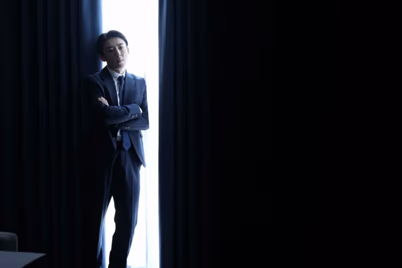 選前恐攻！ Janet扮總統遭遇炸彈  驚見路上戰車湧現