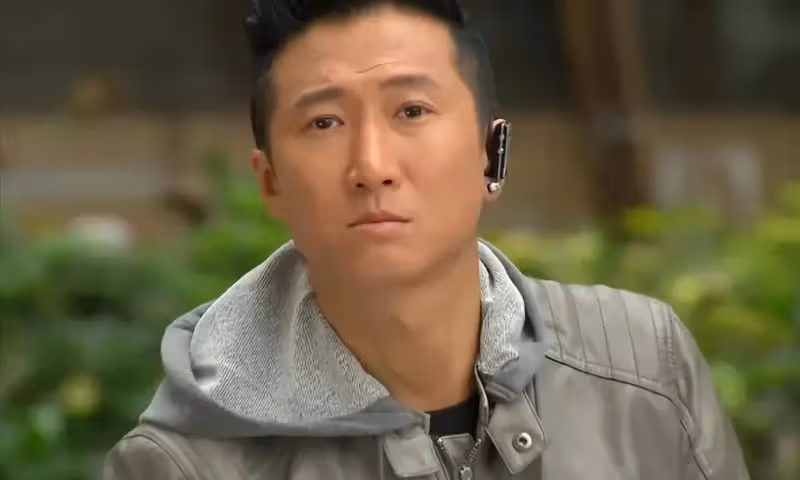 港媒爆料洪金寶兒子兒媳雙雙出軌，兩人各玩各的，婚姻亮起紅燈