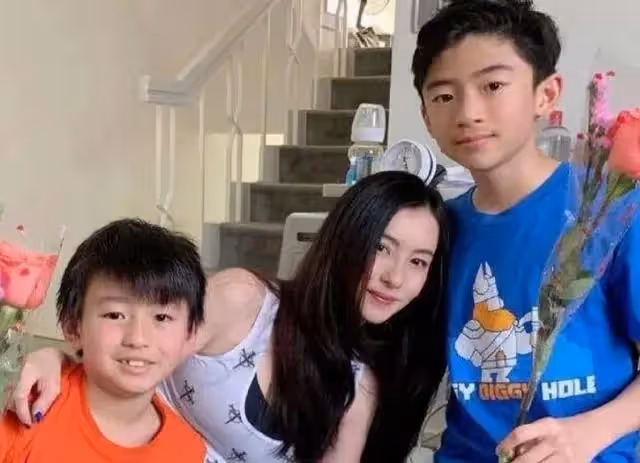 看完謝霆鋒對張柏芝的評價後，才明白她的真實為人，孩子已成驕傲
