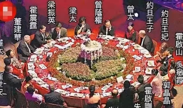同樣是霍家女人，看到霍啟仁妻子被冠夫姓，才明白霍啟剛的深情
