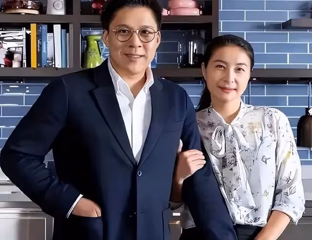 同樣是霍家女人，看到霍啟仁妻子被冠夫姓，才明白霍啟剛的深情