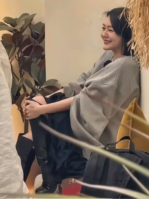 小S具俊曄先後到韓國 看到暴瘦具俊曄和小S的側顏 我有個大膽想法