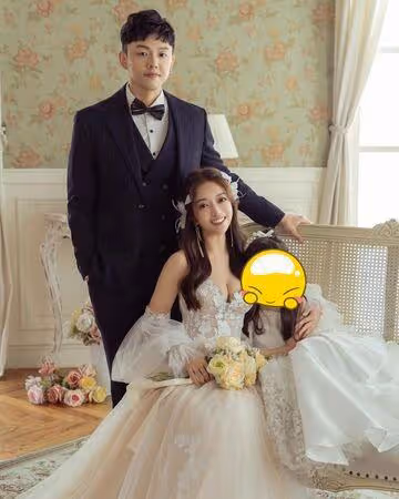 貝童彤結婚7周年「甜靠老公懷裡」放閃! 無懼七年之癢:我超幸福