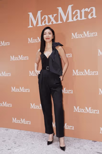 楊謹華、蔡詩芸深V美胸挺Max Mara　吳映潔帶娃「簡配包」就夠