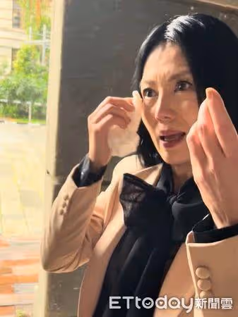 失智爸忘了她…指螢幕贊:苗可麗不簡單 本人曝「父女互動」淚崩