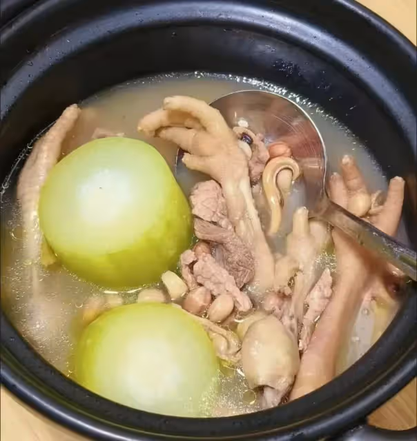 節瓜雞腳眉豆花生湯