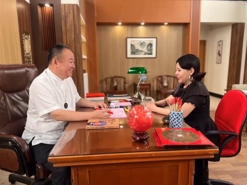 錦雯邀命理主持老搭檔客串八點檔　化身虎媽緊盯台詞　