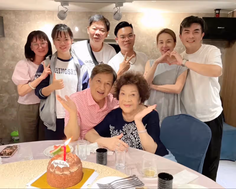 前夫張育安離世享壽83歲　周遊曝病榻下最玄一幕：感覺到兒子來