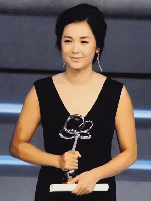 白玉蘭趙麗穎三次陪跑依然微笑面對淡定從容，值得劉亦菲好好學學