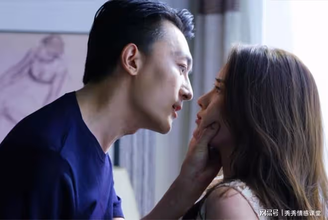 老婆經常打車外出，老公：家有豪車你不開，就知道有問題，離婚