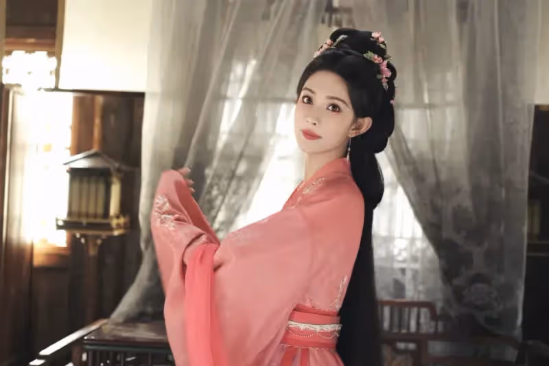 孟子義《桃花映江山》與李一桐《書卷一夢》爭艷,誰更勝一籌?