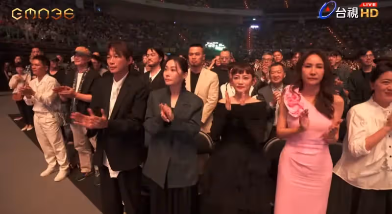 金曲獎｜真正的夢想家！方大同獲評審團獎　全場起立鼓掌