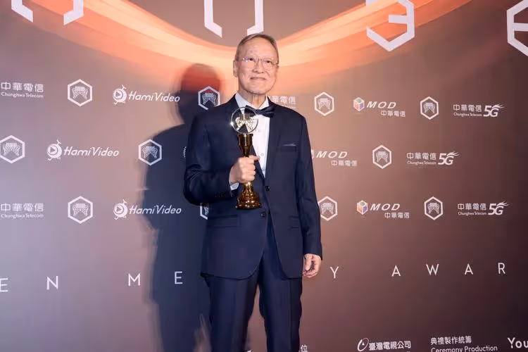 金曲感言｜翁孝良獲特別貢獻獎　「幫助別人就是幫助自己」