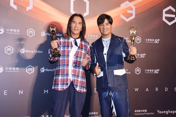 金曲感言｜動力火車時隔20年鍍金！台上感性謝「太太」台下互挖坑陷害
