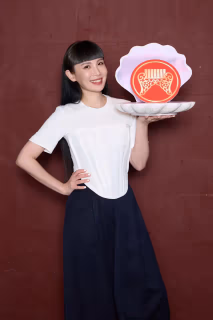 魏如萱唱《十分鐘的戀愛》2句就哽咽！不敢吵小S　封后曝好消息