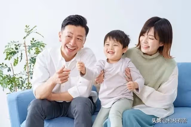 離婚二十五年給二婚女兒買房，前婆婆帶兒子打上門：這些都是我孫子的