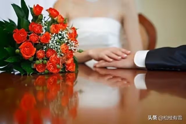 男友給十八萬彩禮，嫂子要替我保管，被我拒絕後她開始發瘋。