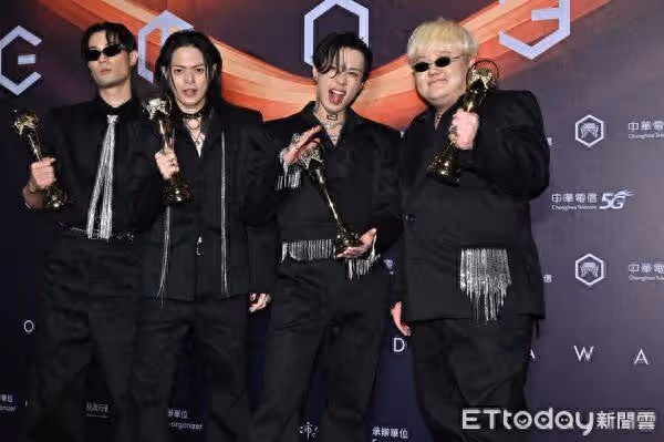 金曲36/TRASH熬15年終鍍金! 自爆「曾只有30個觀眾」父台下激動噴淚