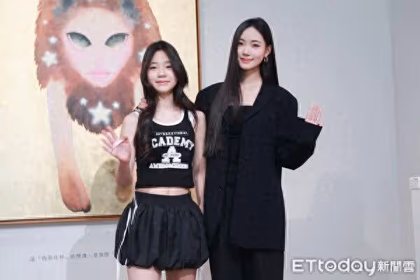 小S療傷4個月首露面!Lily辦畫展「藏對大S的愛」 母女痛哭思念